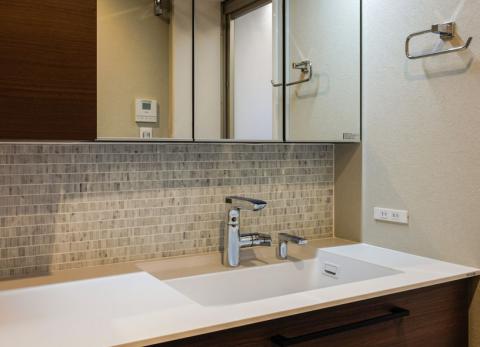 เปรียบเทียบ อ่างล้างหน้าแบบแขวน VS อ่างล้างหน้าแบบฝัง