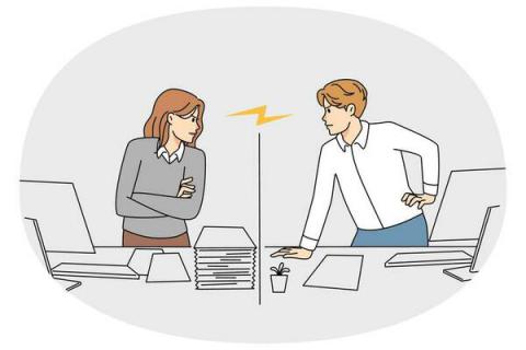 ภาพวาดการ์ตูนของชายหญิงสองคนในชุดทำงาน กำลังยืนประจันหน้ากันโดยมีเส้นแบ่งกั้นตรงกลาง ทั้งสองคนมีท่าทางไม่พอใจและจ้องหน้ากันอย่างจริงจัง ที่ตรงกลางมีสัญลักษณ์สายฟ้า สื่อถึงความตึงเครียดหรือการทะเลาะกัน บนโต๊ะมีเอกสารกองสูงและเครื่องคอมพิวเตอร์แยกอยู่ฝั่งละเครื่อง สื่อถึงบรรยากาศการทำงานที่มีความขัดแย้งหรือความคิดเห็นไม่ตรงกัน